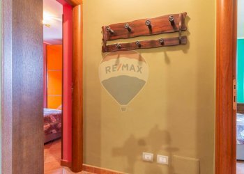 Hall / corridoio - Trilocale Via Guglielmo Marconi
 
19, Ischia di Castro - foto 22