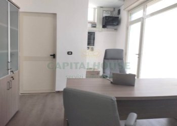 Foto 2 - Locale Commerciale zona supermercato Decò, Santa Maria Capua Vetere - foto 2