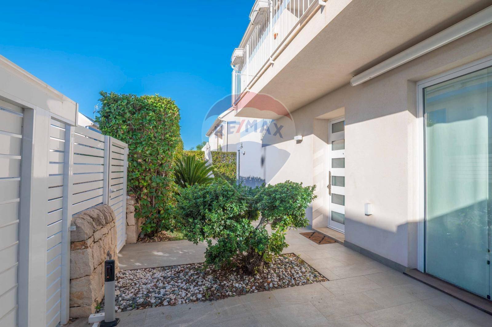 Terrazza - Semi-detached house Via rimembranza
 
52, Ragusa - photo 1