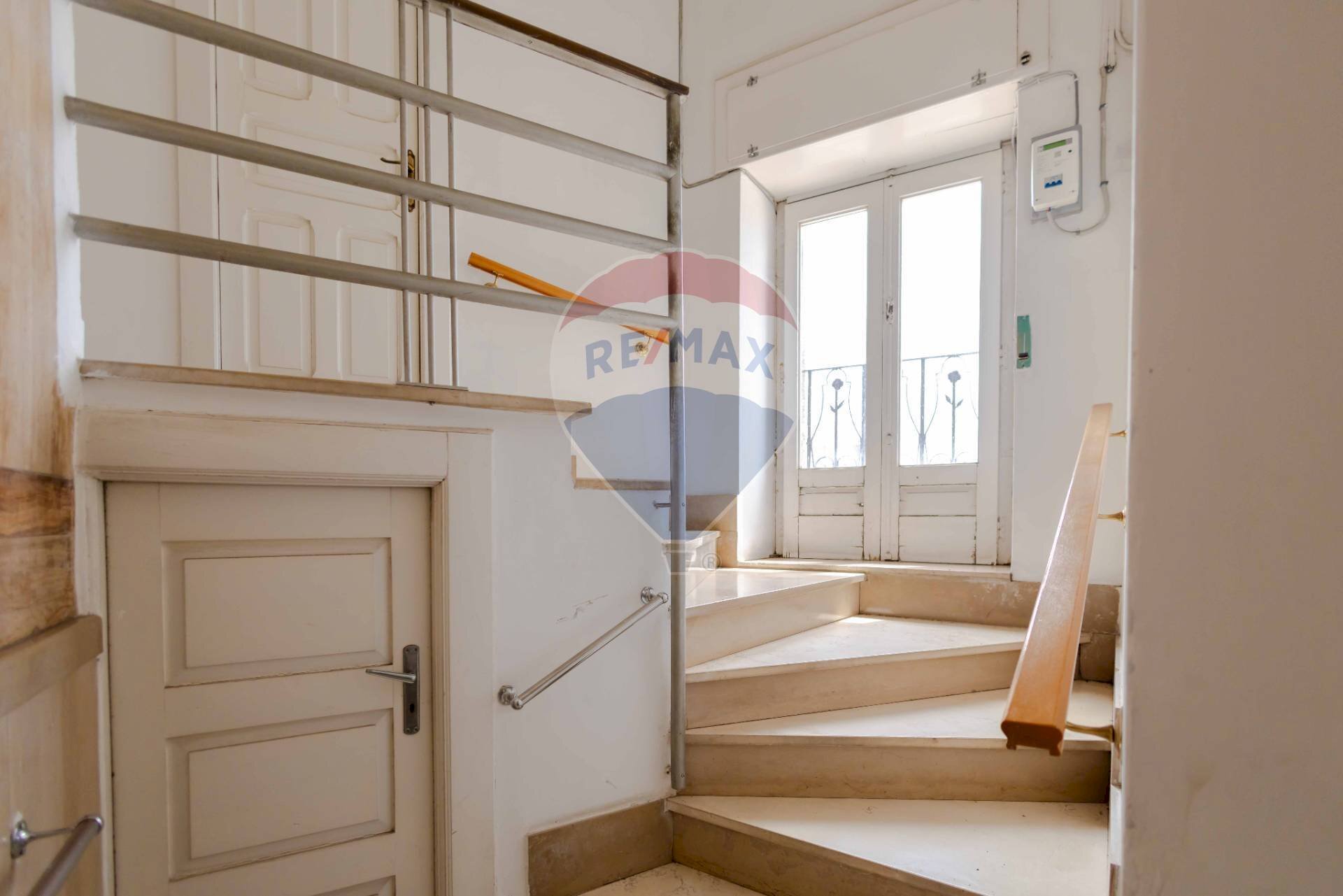 Scale - Trilocale Via Santoro
 
1, Martina Franca - foto 2