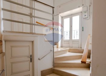 Scale - Trilocale Via Santoro
 
1, Martina Franca - foto 2