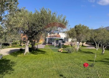 Giardino - Casa indipendente Strada Comunale De Is Montis, Dolianova - foto 7