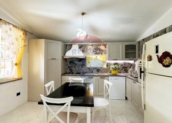 Cucina - Casa indipendente Strada Comunale De Is Montis, Dolianova - foto 8