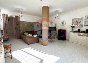 Soggiorno - Casa indipendente Strada Comunale De Is Montis, Dolianova - foto 15