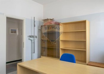 camera - Commercial Premises Vittorio Veneto
 
15, Trezzo sull'Adda - photo 6