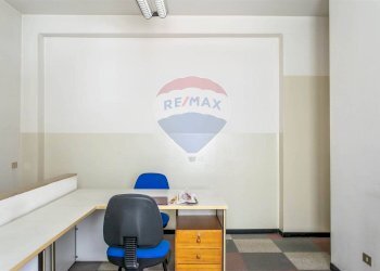 camera - Commercial Premises Vittorio Veneto
 
15, Trezzo sull'Adda - photo 16