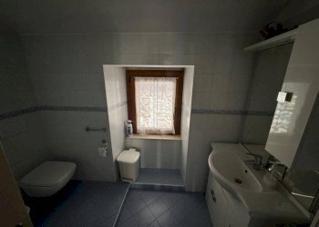Bagno - Villa via Camillo Benso di Cavour, 30, Cairate - foto 3
