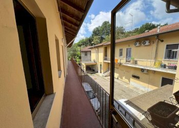 Balcone - Villa via Camillo Benso di Cavour, 30, Cairate - foto 12