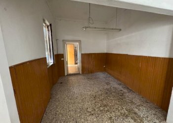 Salone - Villa via Camillo Benso di Cavour, 30, Cairate - foto 20