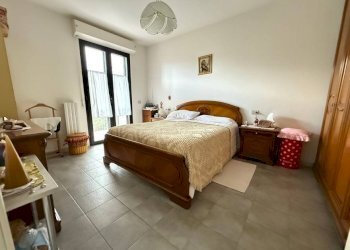 Camera da letto - Villa a Schiera via Vittime Civili, Morciano di Romagna - foto 11