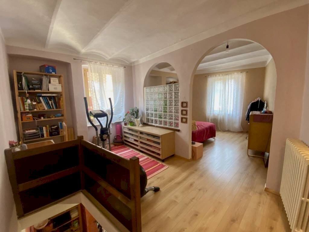 Studio - Quadrilocale salita di Riva, 12, Biella - foto 1