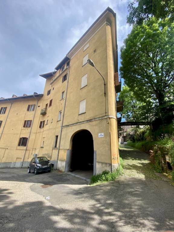 Facciata - Quadrilocale salita di Riva, 12, Biella - foto 2