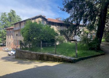 Facciata - Quadrilocale salita di Riva, 12, Biella - foto 4