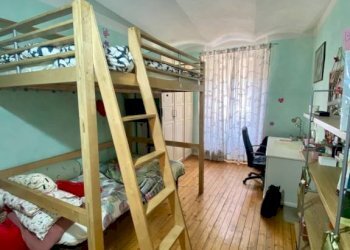 Camera da letto - Quadrilocale salita di Riva, 12, Biella - foto 11