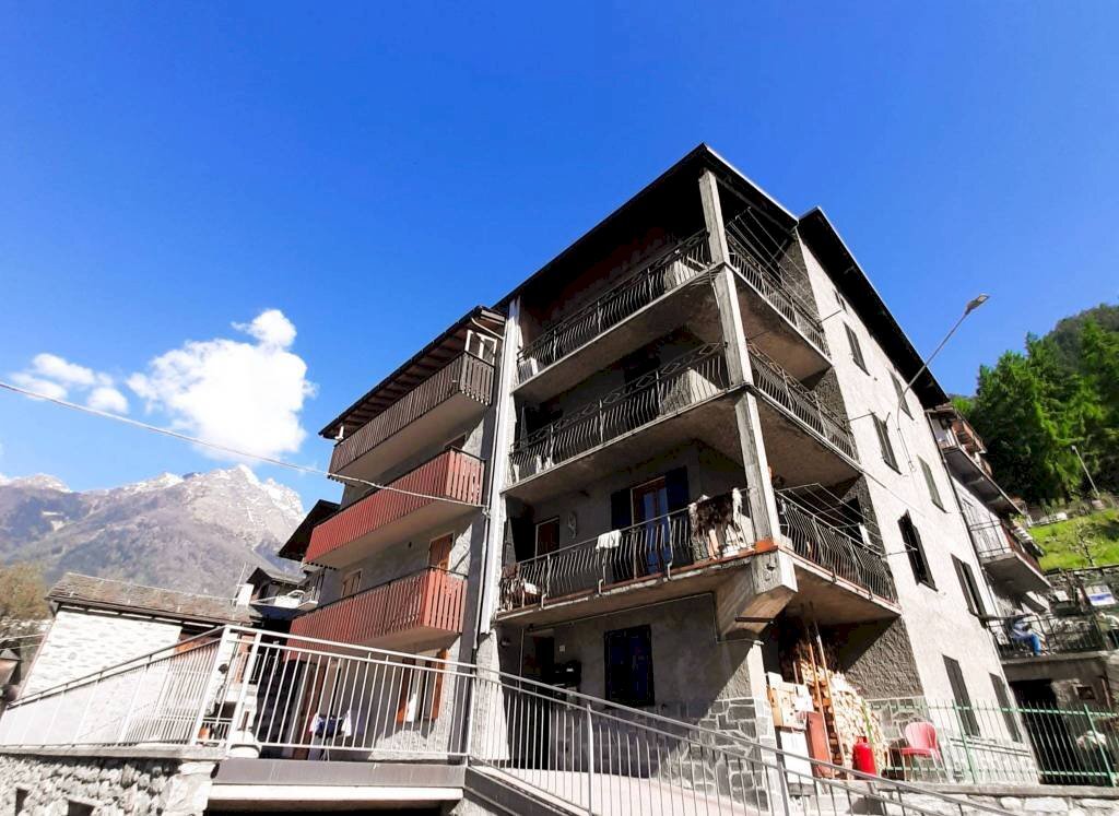 Facciata - Two-room apartment via Spini, Lanzada - photo 1