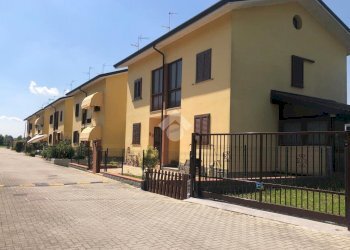 Villa Via Fratelli Rosselli, Giussago - foto 1