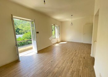 Four-room apartment Via Arvigo, Sant'Olcese - photo 3