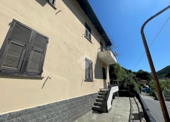 Four-room apartment Via Arvigo, Sant'Olcese - photo 5