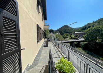 Four-room apartment Via Arvigo, Sant'Olcese - photo 9