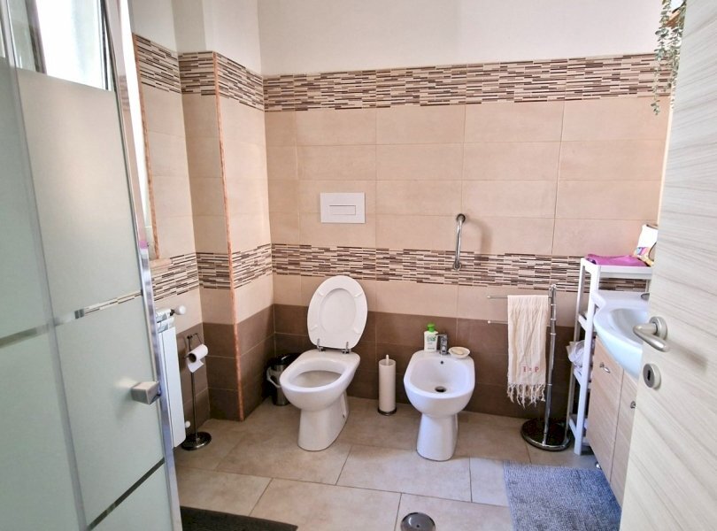 Casa indipendente Mondragone - foto 2