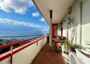 Quadrilocale Via Giuseppe Ungaretti, Genova (zona Pegli) - foto 1