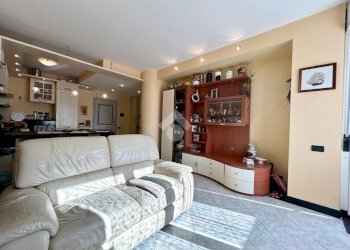 Quadrilocale Via Giuseppe Ungaretti, Genova (zona Pegli) - foto 31