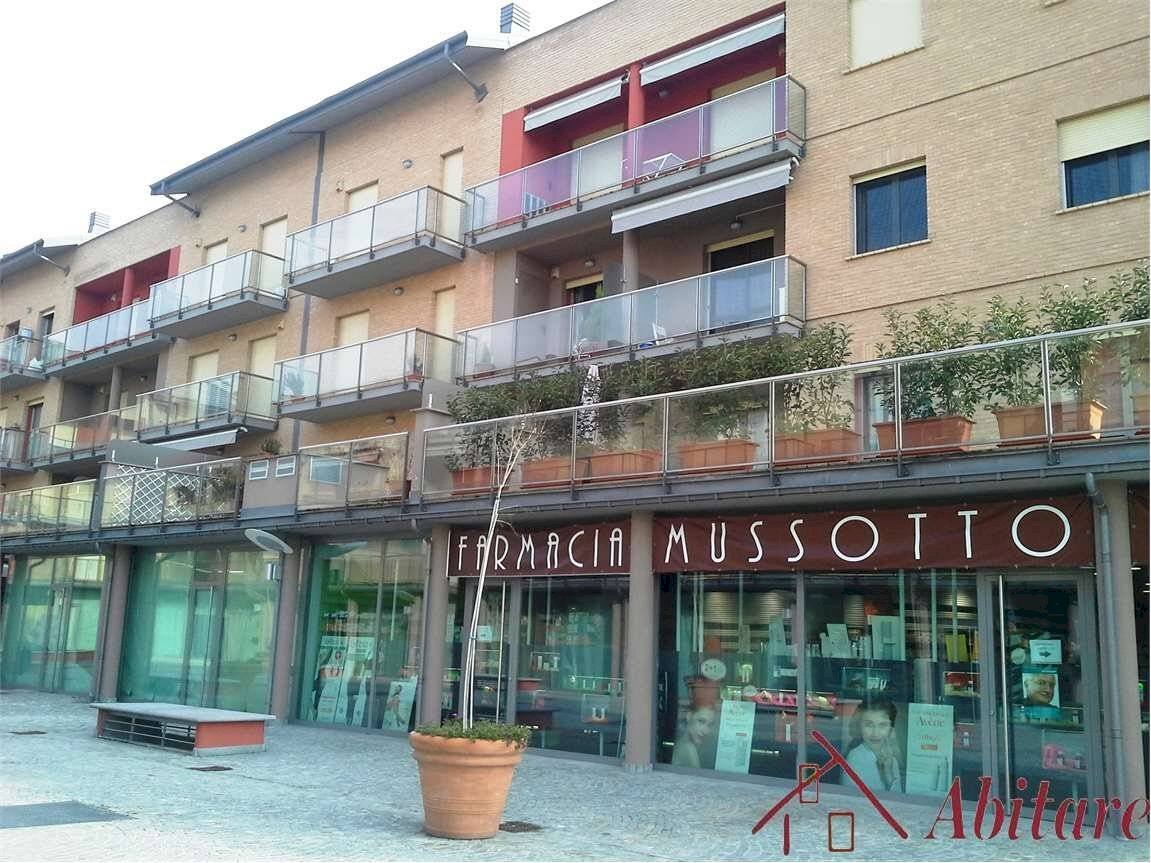 Trilocale Corso canale, 18/1, Alba - foto 1