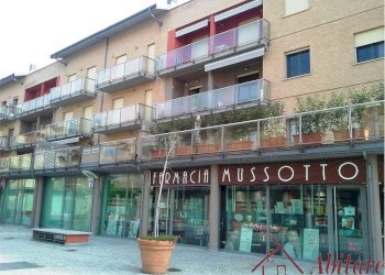 Trilocale Corso canale, 18/1, Alba - foto 1