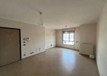 Trilocale Corso canale, 18/1, Alba - foto 4