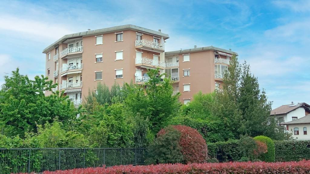 Facciata - Appartamento viale Guglielmo Marconi, 74, Gattinara - foto 1