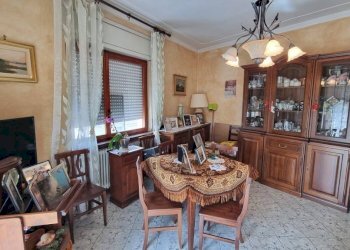 Salone - Appartamento viale Guglielmo Marconi, 74, Gattinara - foto 8