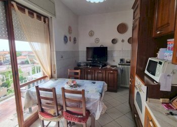 Cucina - Appartamento viale Guglielmo Marconi, 74, Gattinara - foto 13