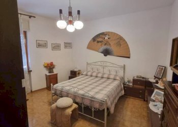 Camera da letto - Appartamento viale Guglielmo Marconi, 74, Gattinara - foto 20