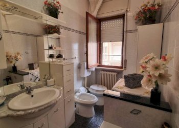 Bagno - Appartamento viale Guglielmo Marconi, 74, Gattinara - foto 26