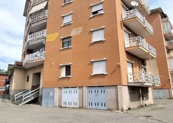 Facciata - Appartamento viale Guglielmo Marconi, 74, Gattinara - foto 40