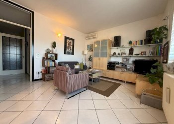 Salone - Apartment via Umberto Boccioni, Morciano di Romagna - photo 5