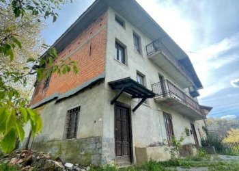 Facciata - Rustic via Giacolotti, Montaldo di Mondovì - photo 1