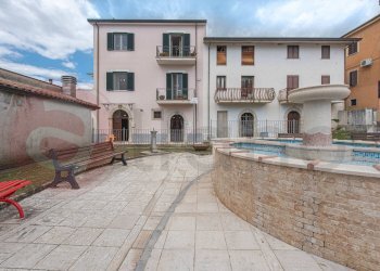 Foto 2 - Stabile - Palazzo Piazza Margherita
 
snc, Colfelice - foto 2