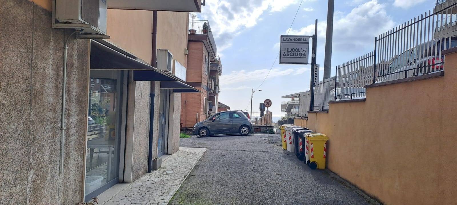 Foto 3 - Locale Commerciale via pratolungo
 
25, Ariccia - foto 3