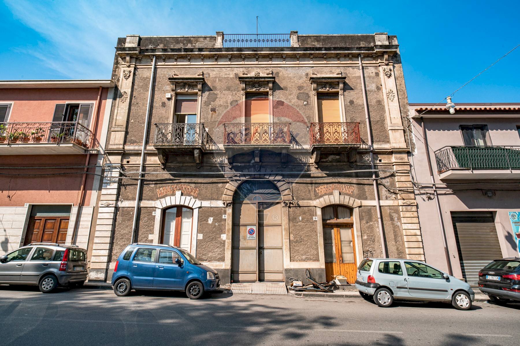 Edificio all\'aperto - Casa semi indipendente Via Finocchiaro Aprile
 
46, Giarre - foto 1