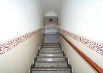 Scale - Casa semi indipendente Via Finocchiaro Aprile
 
46, Giarre - foto 3