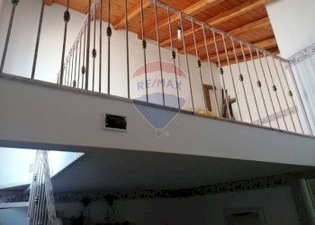 Edificio all\'aperto - Casa semi indipendente Via Finocchiaro Aprile
 
46, Giarre - foto 27