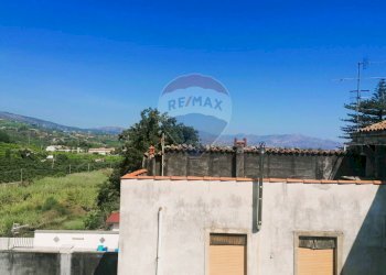 Edificio all\'aperto - Casa semi indipendente Via Finocchiaro Aprile
 
46, Giarre - foto 28