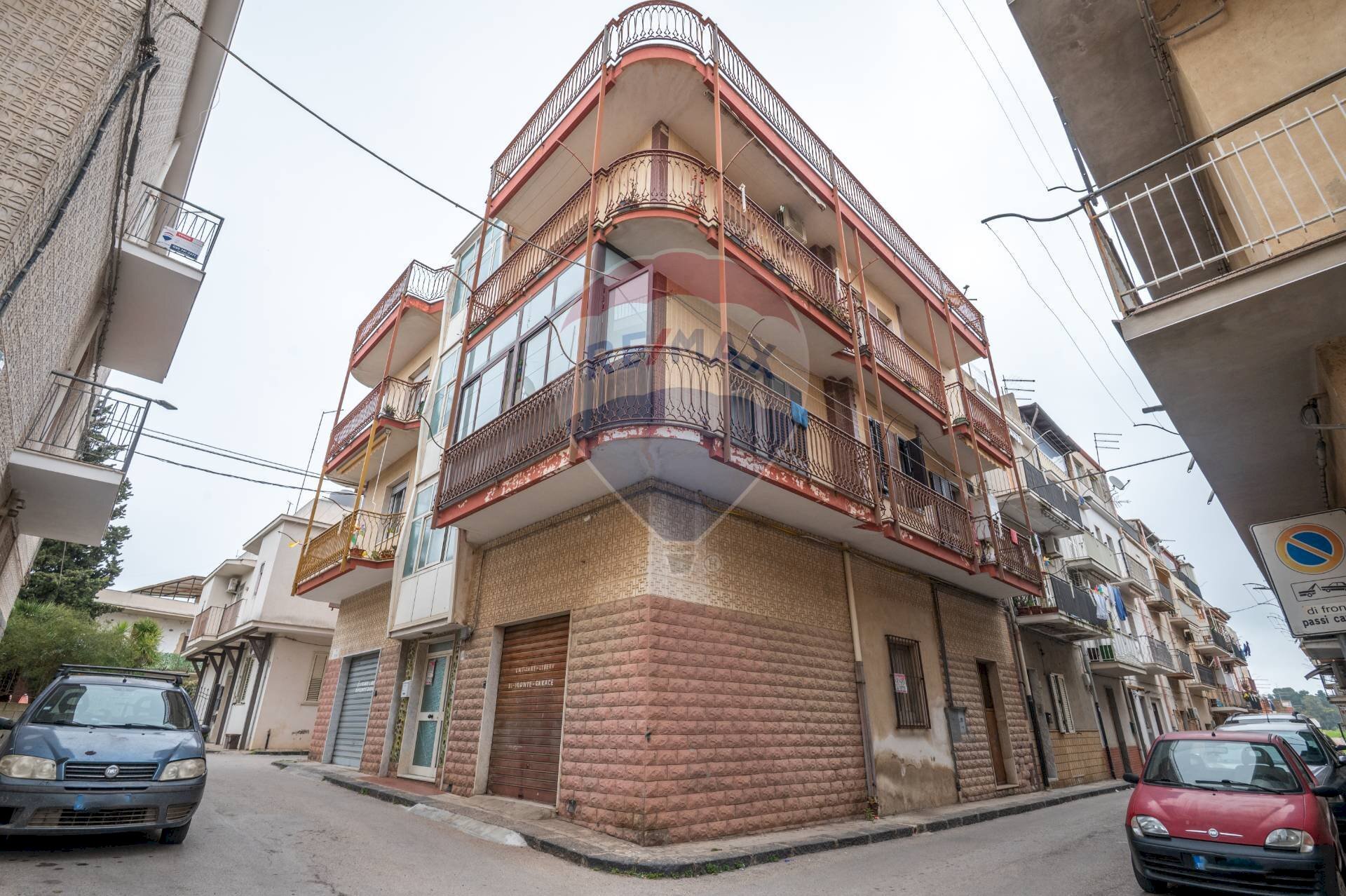 Edificio all\'aperto - Quadrilocale Via Enna
 
10, Caltagirone - foto 1