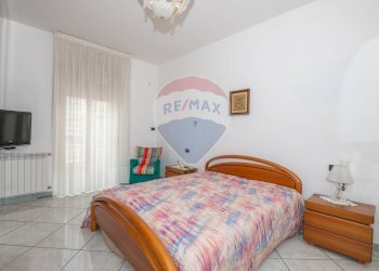 Camera / camera da letto - Quadrilocale Via Enna
 
10, Caltagirone - foto 23