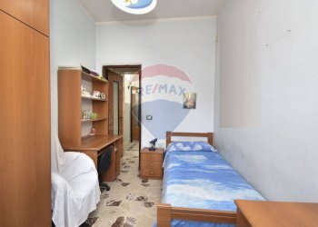 Camera / camera da letto - Casa indipendente vicolo felice
 
18, Paterno - foto 17