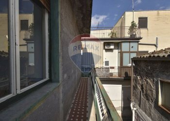 Balcone - Casa indipendente vicolo felice
 
18, Paterno - foto 22