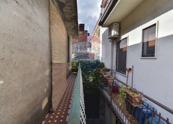 Balcone - Casa indipendente vicolo felice
 
18, Paterno - foto 23