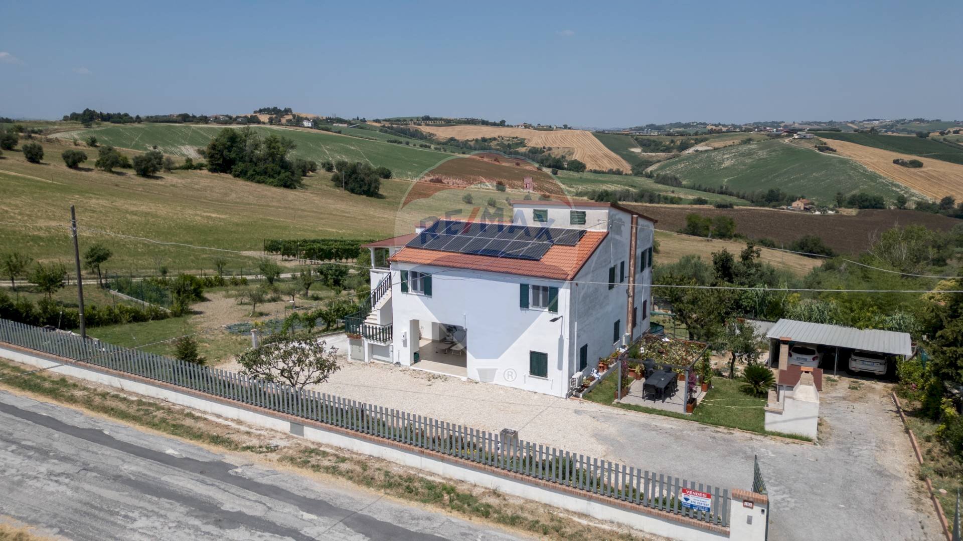 Casa all\'aperto - Independent house Via Acquasanta
 
10, San Marcello - photo 1