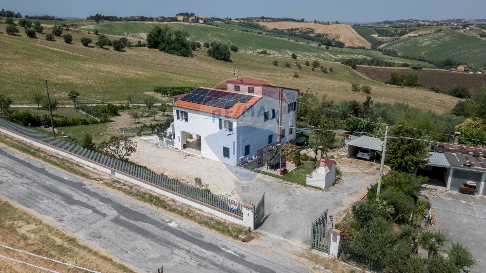 Casa all\'aperto - Independent house Via Acquasanta
10, San Marcello - photo 2